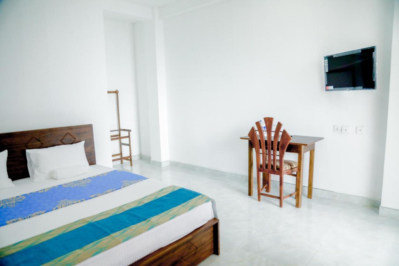 Araliya Lagoon Park Resort Negombo Exterior foto