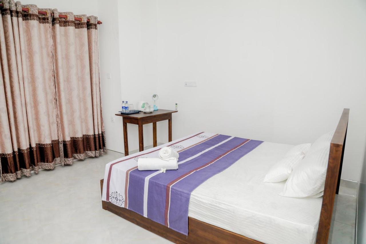 Araliya Lagoon Park Resort Negombo Exterior foto