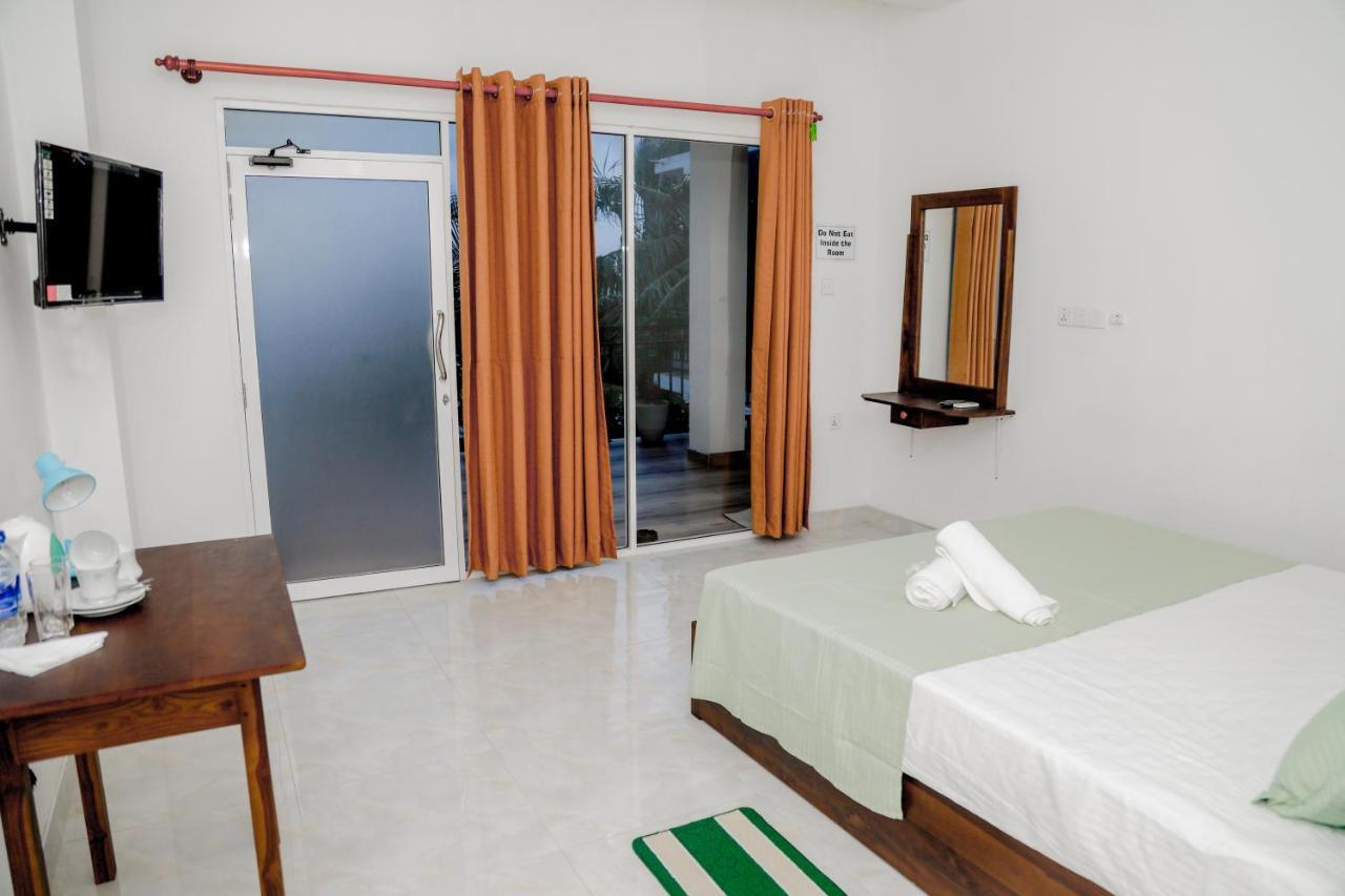 Araliya Lagoon Park Resort Negombo Exterior foto
